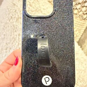 Loopy Case for iPhone 15 Pro - Righty